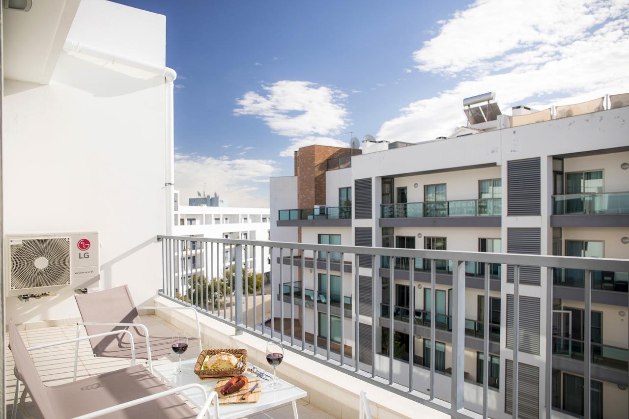 B04 - Luxury 2 Bed W Terrace Pool Daire Lagos Dış mekan fotoğraf